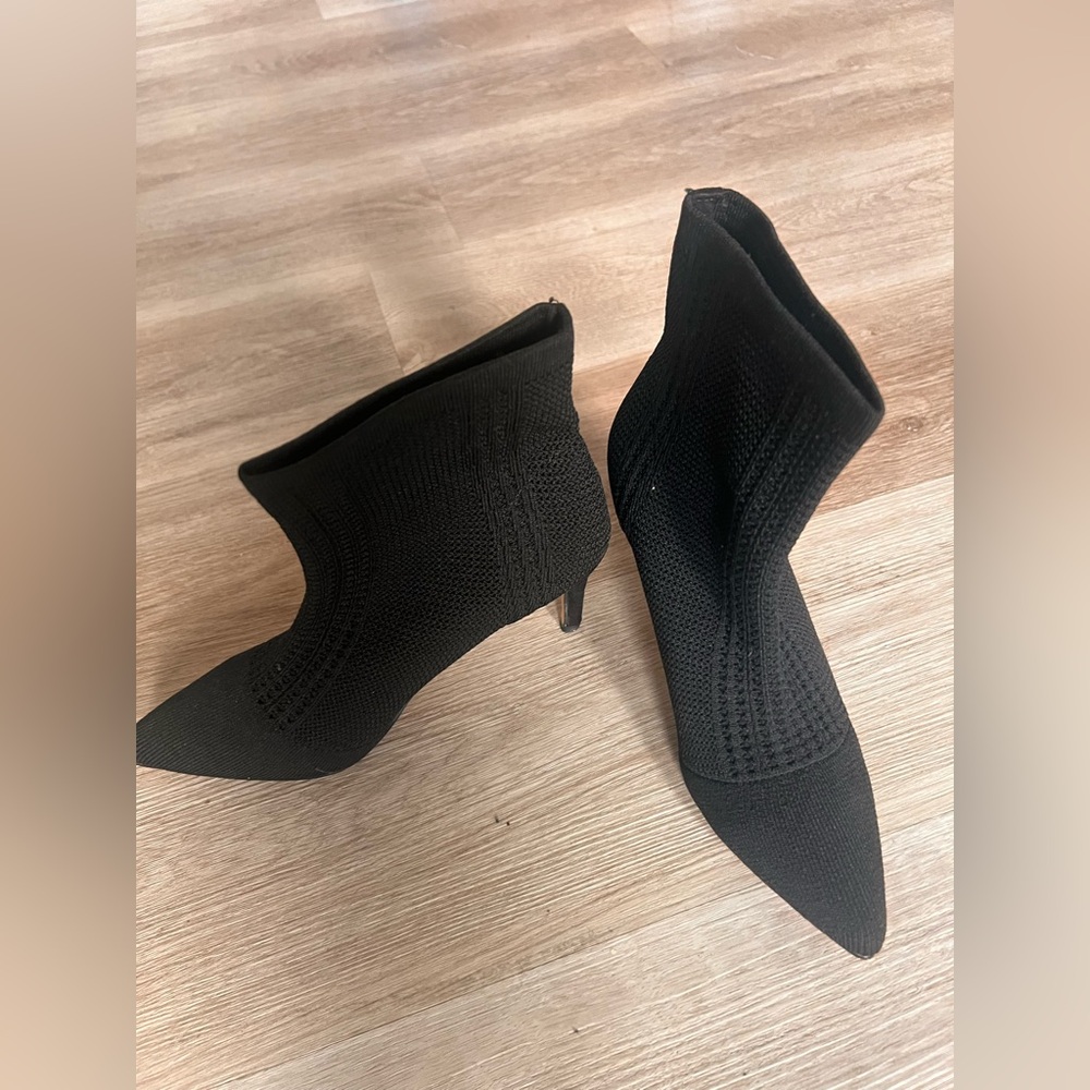 Catherine Malandrino Black Knit Heeled Boots - Picture 2 of 4